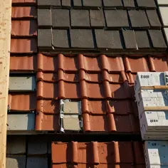 Ile kosztuje dachówka: Porównanie cen, rodzajów i opcji rynkowych